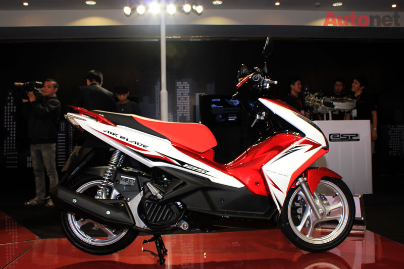 98 Honda Airblade 125 đời 2013 đẹp và giá bán tại của hàng Minh Trung Sóc  Trăng  YouTube