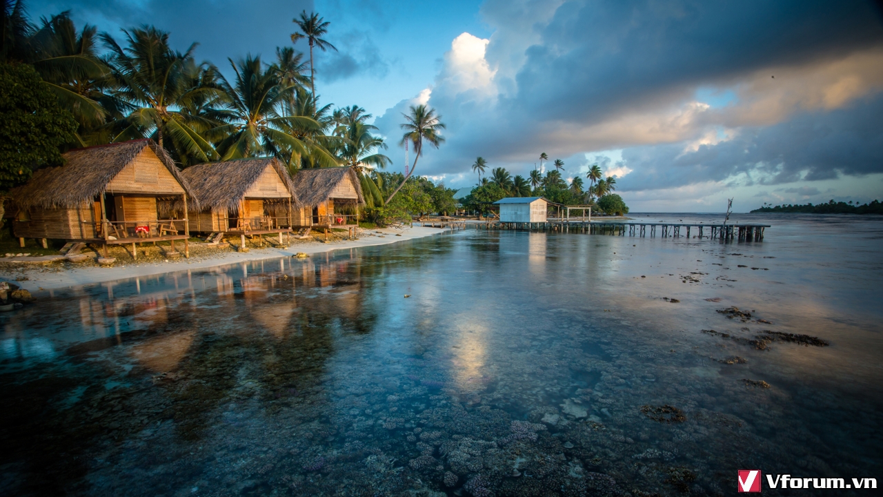 bungalows-on-the-reef-french-polynesia-3840x2160.jpg