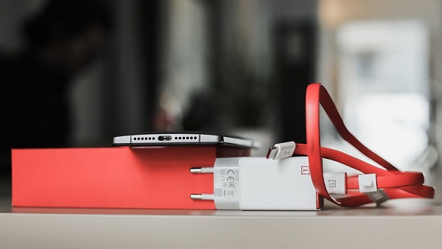 androidpit-oneplus-2-usb-type-c-w782.jpg