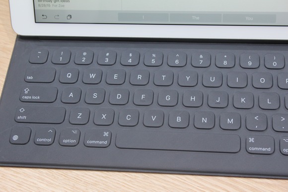 ipad-pro-smart-keyboard-closeup-100613530-large.jpg