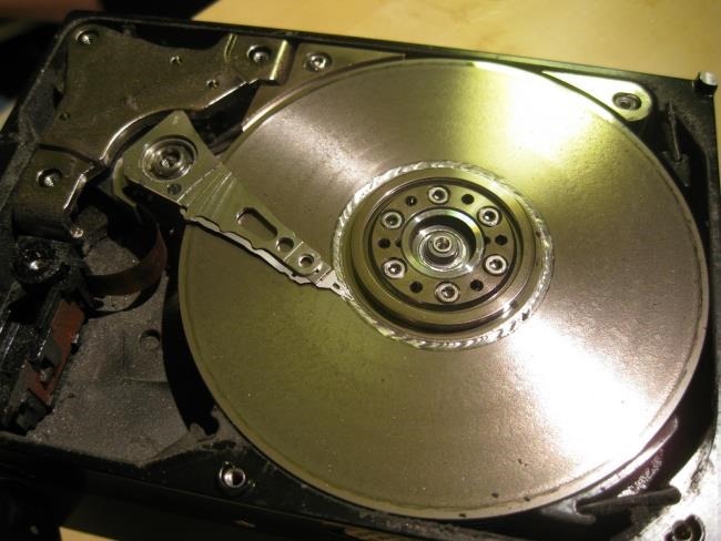 hard-drive-head-damage.jpg