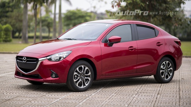 mazda2(2).jpg