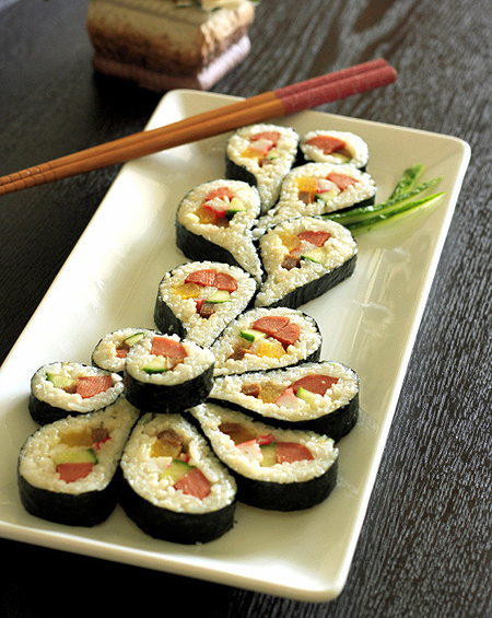 cach-lam-kimbap-01.jpg