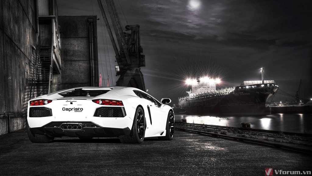 hinh-nen-lamborhini-aventador-1.jpg