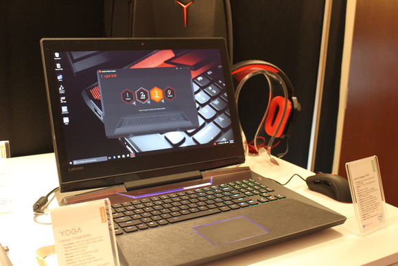 lenovo-ideapad-y900-ces2016-with-accessories-2-100635891-large.jpg