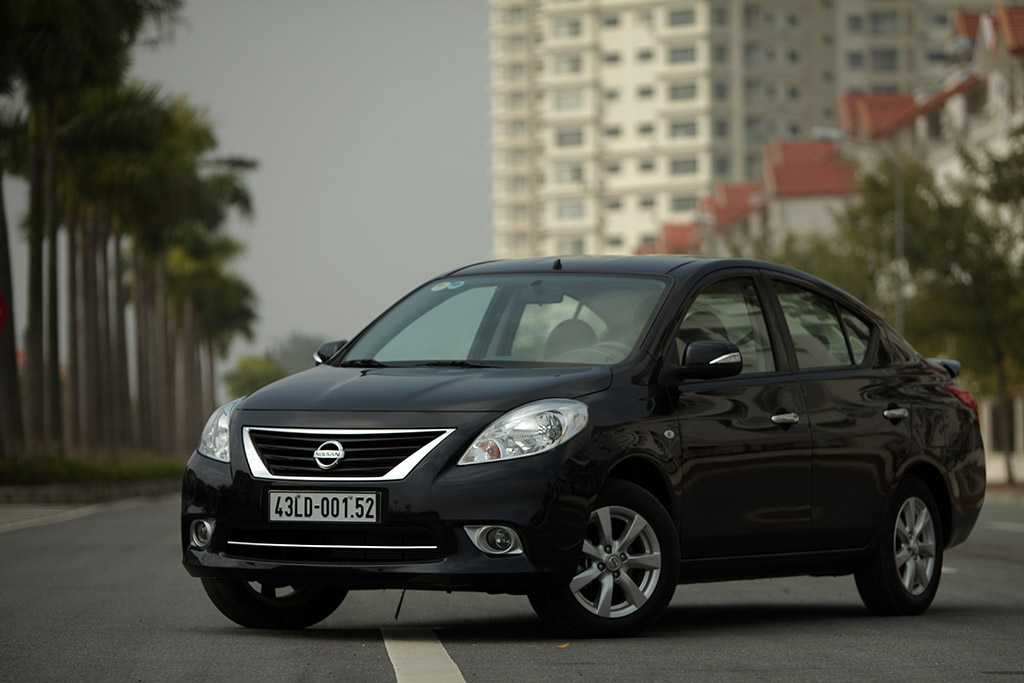 nissan-sunny(1).jpg