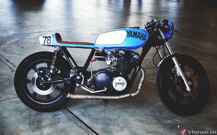 yamaha-motorbike-hd-wallpaper.jpg