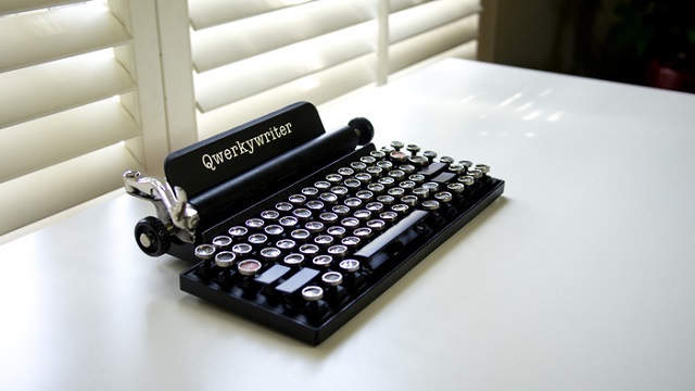 6-qwerkywriter.jpg