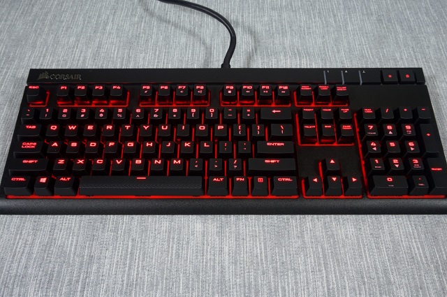 8-corsair-strafe-mechanical-gaming-keyboard.jpg