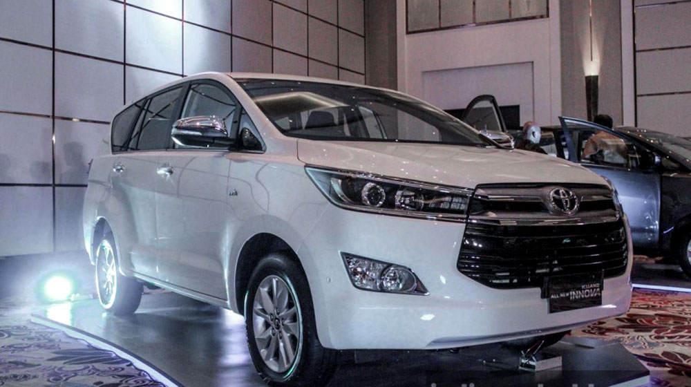 gia-ban-xe-innova-2016-10.jpg