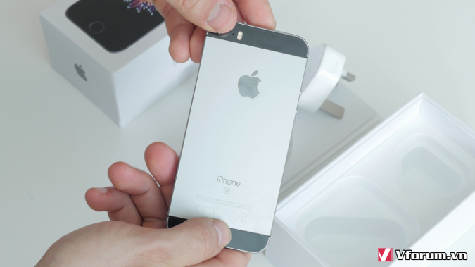 iphone-se.png
