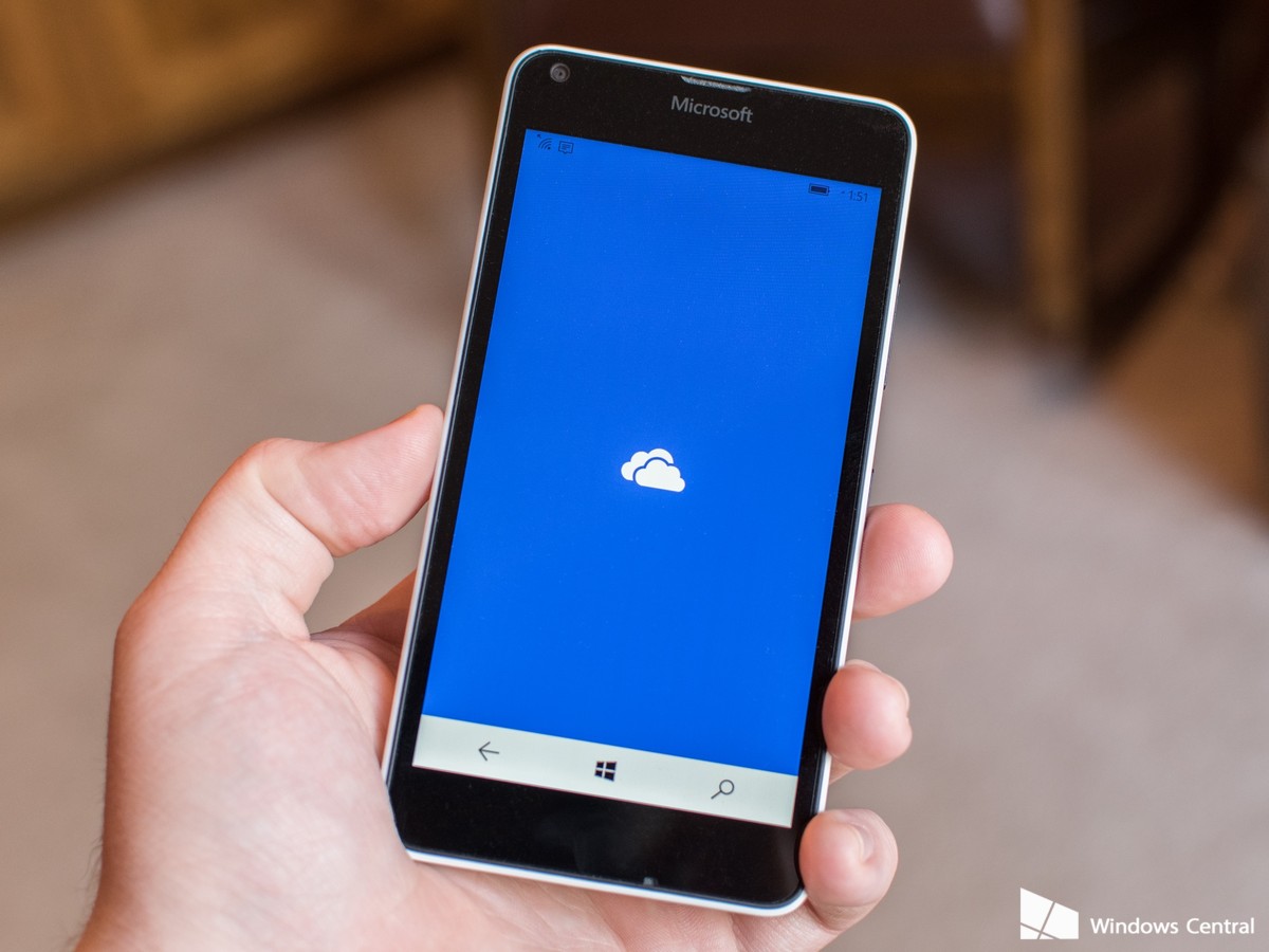 onedrive-splash-lumia-640-hero.jpg