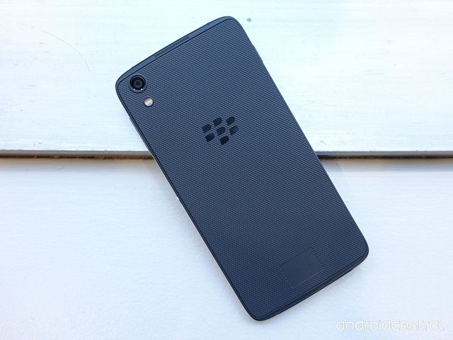 5-blackberry-dtek50.jpg