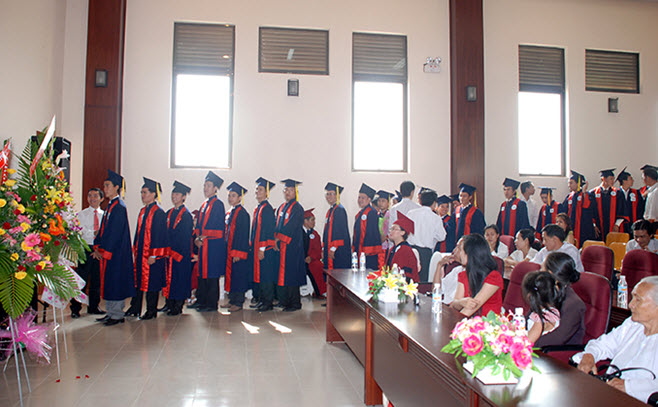 dai-hoc-cong-nghe-sai-gon(4).jpg