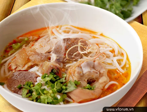 hinh-anh-dep-ve-thuc-an-bun-bo-4.jpg