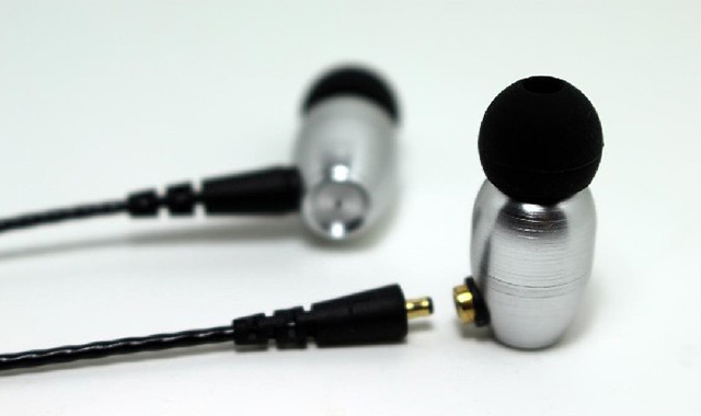 11.in-ear.jpg