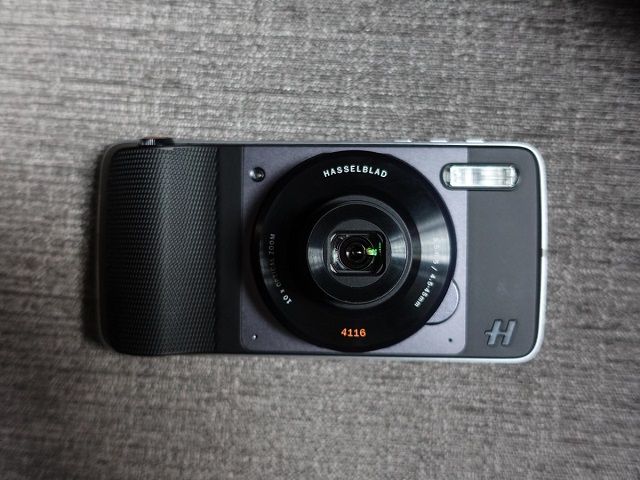12-moto-z-hasselblad-moto-mod.jpg