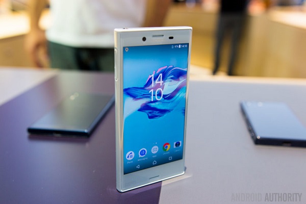 9-xperia-x-compact.jpg