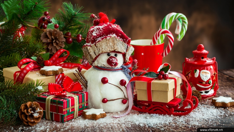Hình nền máy tính merry christmas: Đón mừng mùa giáng sinh với những hình nền máy tính lộng lẫy, lấy cảm hứng từ những món đồ trang trí Noel và bầu không khí đầy nồng nhiệt. Hãy để hình nền của bạn đem đến niềm vui, hạnh phúc và đầy kích thích trí tưởng tượng cho bạn.