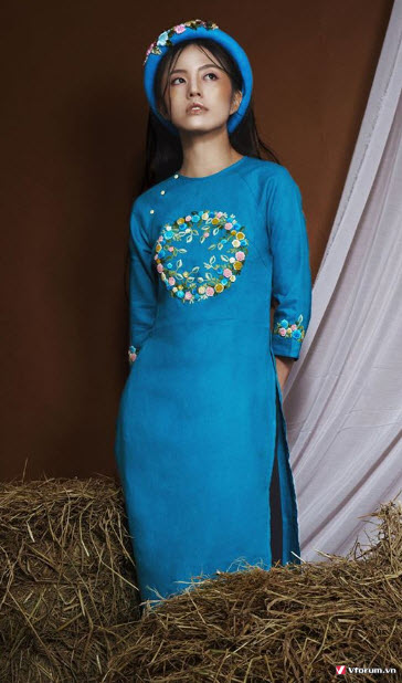 top-nhung-mau-ao-dai-cach-tan-dep-nhat-hien-nay-27.jpg