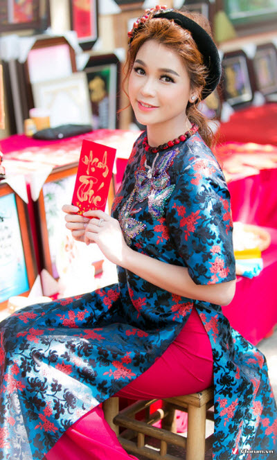 top-nhung-mau-ao-dai-cach-tan-dep-nhat-hien-nay-35.jpg