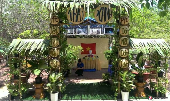 10+ cách cách trang trí cổng trại bằng lá dừa mang đậm chất truyền thống