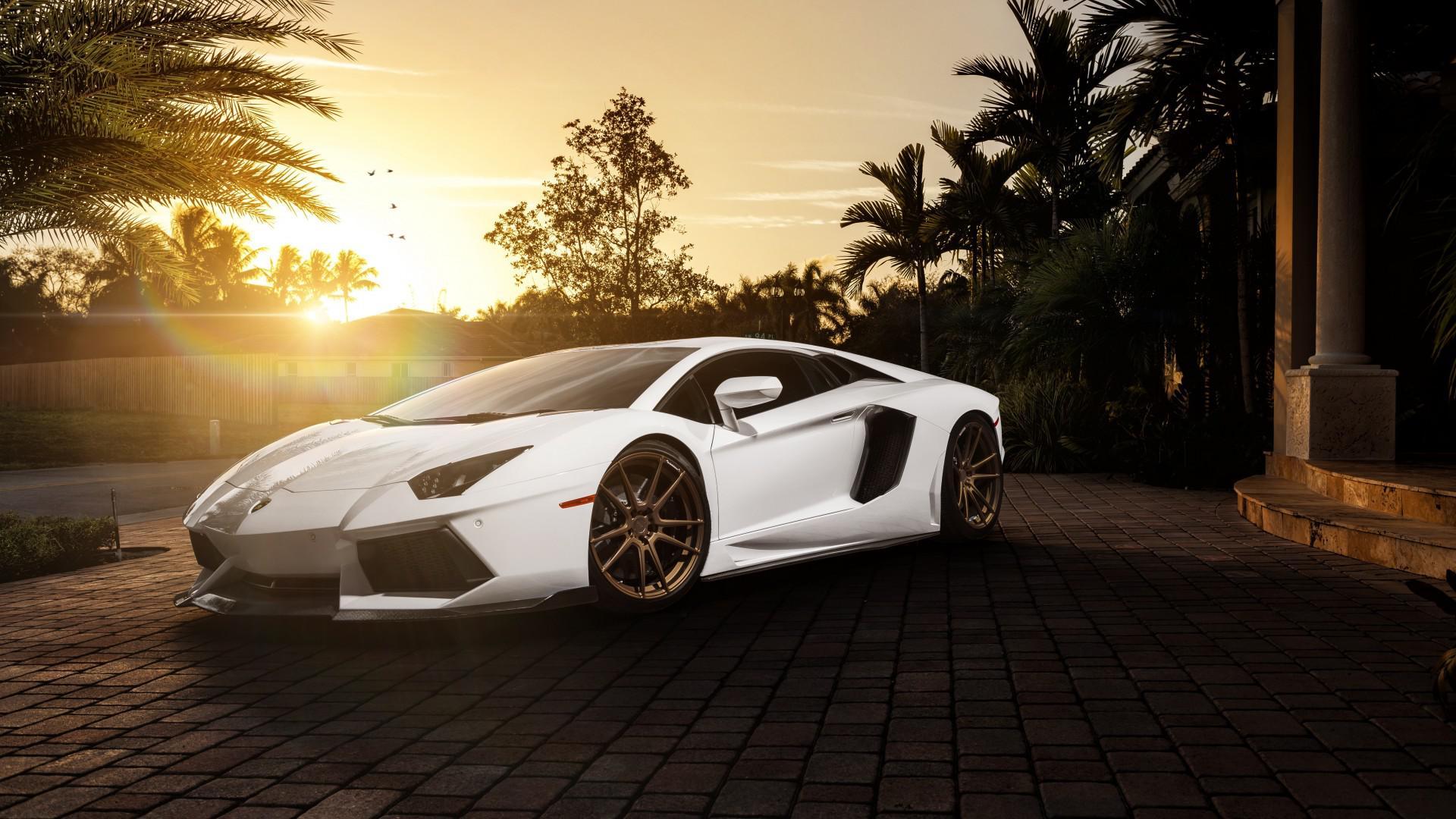 Bộ sưu tập hình nền “bò mộng” Lamborghini Aventador | Báo Dân trí