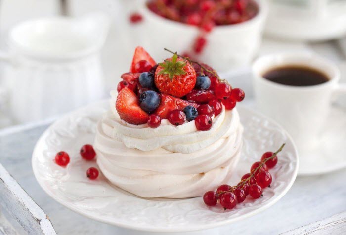 pavlova-new-zealand.jpg